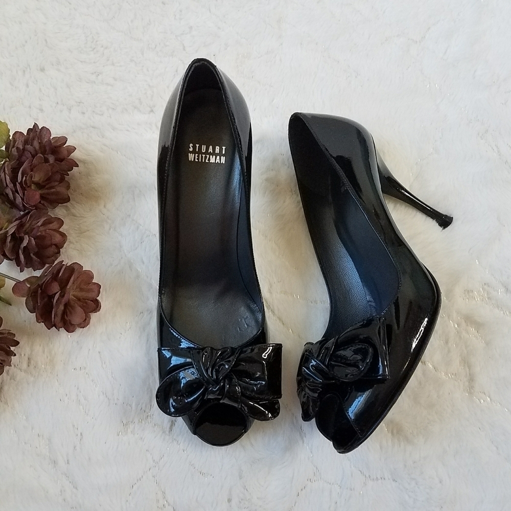 Stuart Weitzman Vintage Patent Leather Pin-Up Pumps